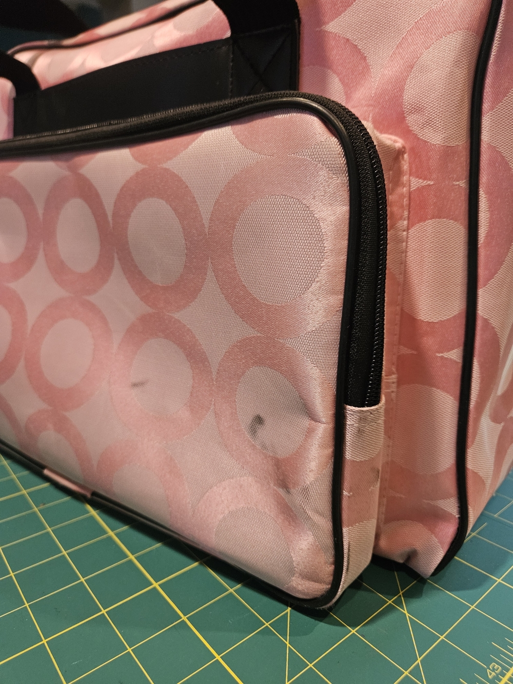 Janome Pink Circle Pattern Sewing Machine Tote Bag - Picture 4 of 11